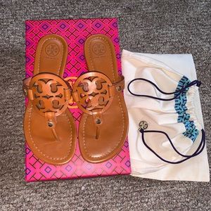 Tory Burch Miller Sz 6 EUC!